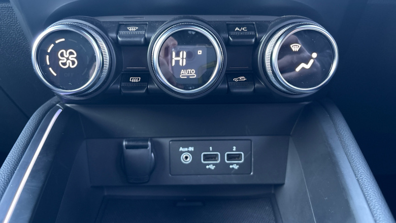 Renault Clio 1.6 E-TECH Hybrid 140 RS Line 5dr Auto Hybrid Hatchback